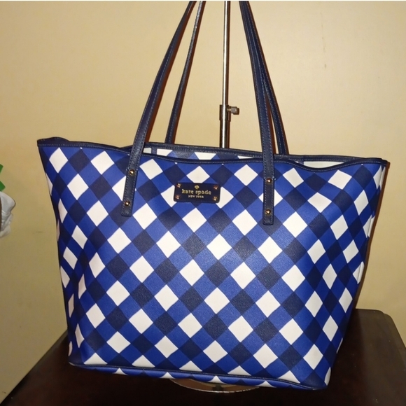 LIVE SHOW!! These Bags Gotta Go! LIKE TO BE NOTIFIED! - Picture 6 of 7